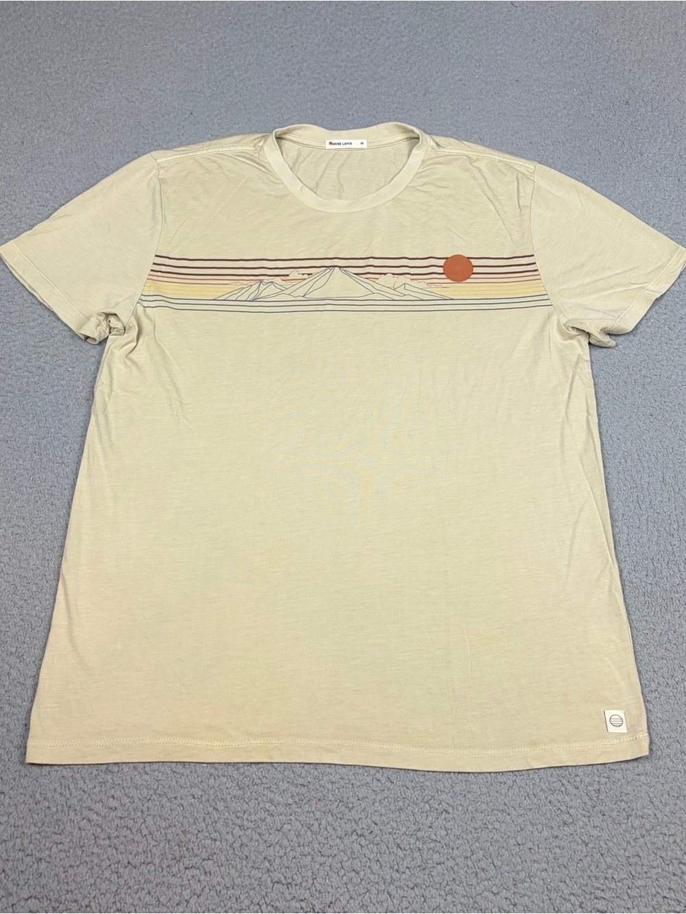 Marine Layer T Shirt Men’s M Cream Graphic Mountain Stripe Tee with Orange Sun